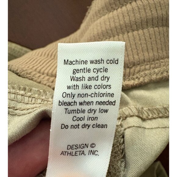 Athleta Shasta Quick Dry Utility Hiking Shorts in Tan Size 8 - Picture 7 of 10